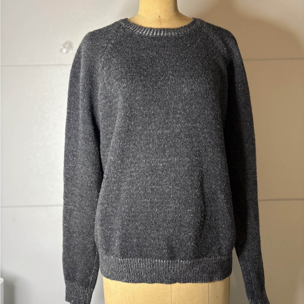 Uniqlo Dark Gray Crewneck Sweater Size Large